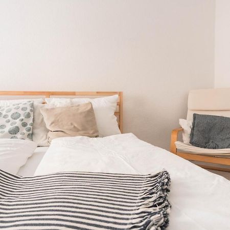 Gemutliche 45M² Wohnung Mit Netflix & Disney+ Erfurt Luaran gambar