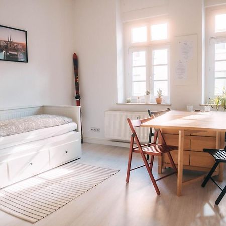 Gemutliche 45M² Wohnung Mit Netflix & Disney+ Erfurt Luaran gambar