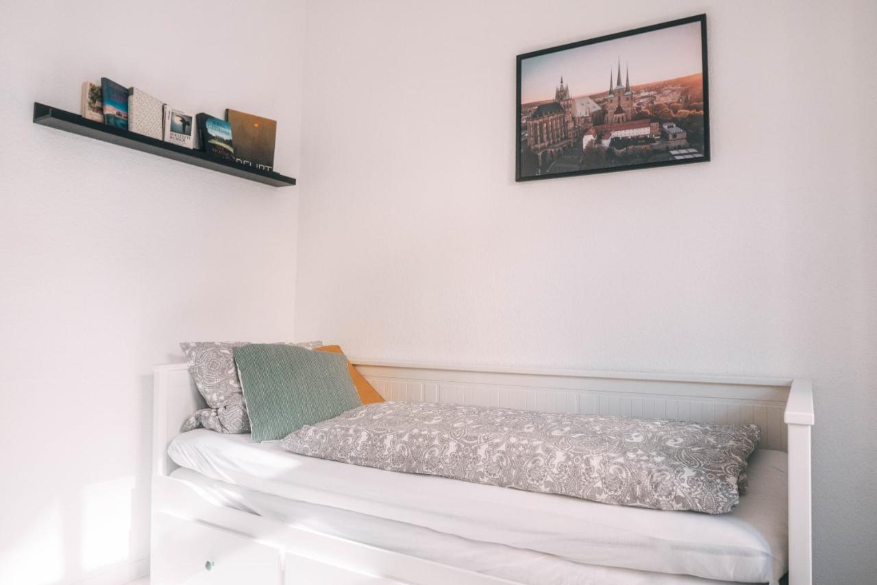 Gemutliche 45M² Wohnung Mit Netflix & Disney+ Erfurt Luaran gambar