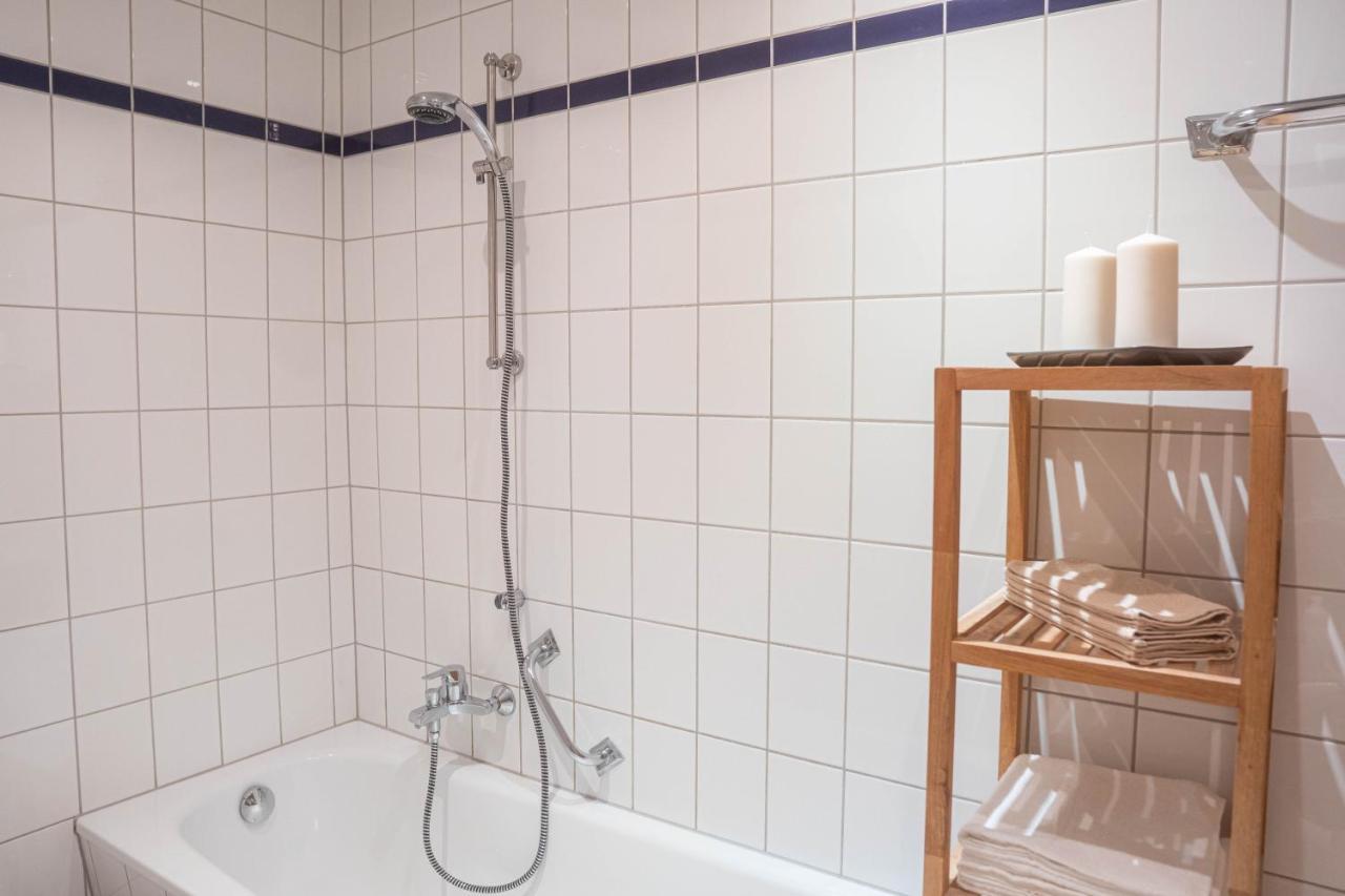 Gemutliche 45M² Wohnung Mit Netflix & Disney+ Erfurt Luaran gambar